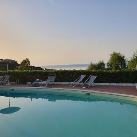 Acquaviva Park Hotel 포르토페라이오 외부 사진
