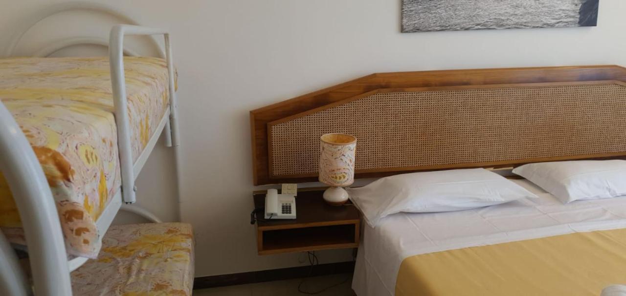 Acquaviva Park Hotel 포르토페라이오 외부 사진