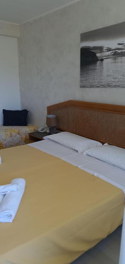 Acquaviva Park Hotel 포르토페라이오 외부 사진