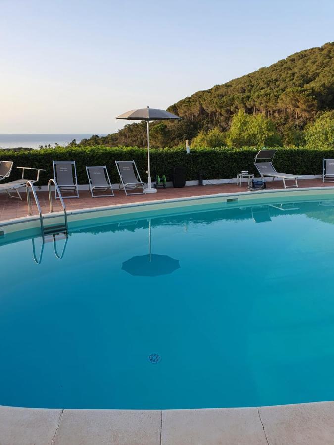 Acquaviva Park Hotel 포르토페라이오 외부 사진